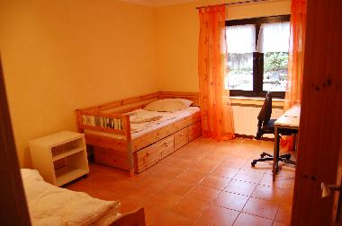 2. Schlafzimmer mit 2 Einzelbetten