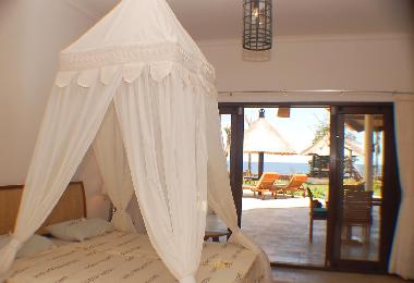 das rechte Schlafzimmer