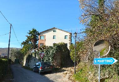 Casa Padronale, zum Parkplatz nach links