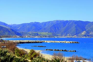 Der Strand von Tonnarella ist weitlufig und auch im Sommer nicht berlaufen.