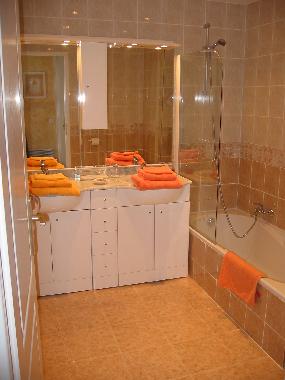 Pension in Golfe Juan (Alpes-Maritimes) oder Ferienwohnung oder Ferienhaus