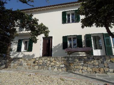 Villa in Piani Cipressa (Imperia) oder Ferienwohnung oder Ferienhaus