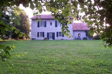 Ferienhaus in Aubeterre-sur-Dronne (Charente) oder Ferienwohnung oder Ferienhaus