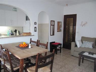 Wohnzimmer Blick zurFlurt�r