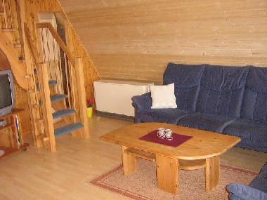 Wohnzimmer, gem�tliche Einrichtung, Fernseher, Musikanlage, B�cher