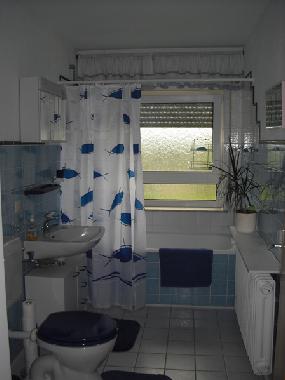 Bad mit Badewanne incl. Dusche