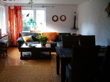 Wohn-/Esszimmer mit Kachelofen