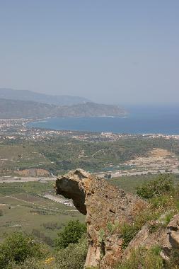 Vom Rocca Bianca: Aussicht auf Tindari, die Bucht von Oliveri und Porto Rosa