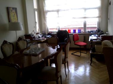 Gemmeinschafts Zimmer Esstisch