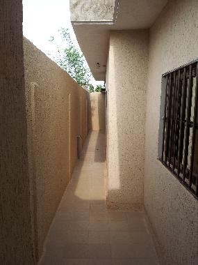 Aeusserer Zugang zur Kueche