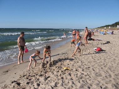 Schner, sauberer Sandstrand in Dabki