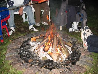 Lagerfeuer f�r alle G�ste
