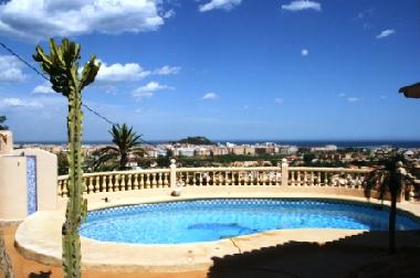 Villa in Denia (Alicante / Alacant) oder Ferienwohnung oder Ferienhaus
