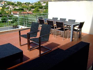 Essgelegenheit auf der Terrasse mit wunderschnem Ausblick