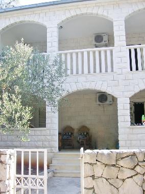 Ferienhaus in Mirca (Splitsko-Dalmatinska) oder Ferienwohnung oder Ferienhaus