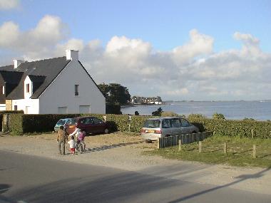 Parkplatz und Gebade 