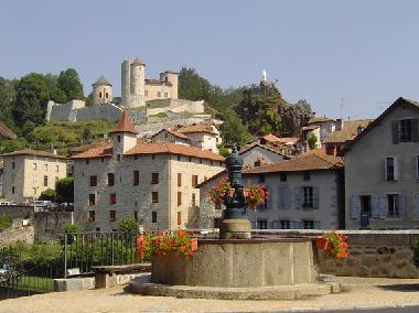 Chalet in Saint-G�rons (Cantal) oder Ferienwohnung oder Ferienhaus