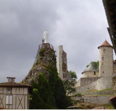 Chalet in Saint-G�rons (Cantal) oder Ferienwohnung oder Ferienhaus