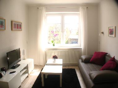 rechts gro�es Schlafsofa