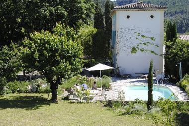 Garten mit Pool (4x12m)