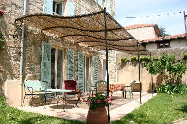 Ferienhaus in SOUCIEU EN JARREST (Rh�ne) oder Ferienwohnung oder Ferienhaus