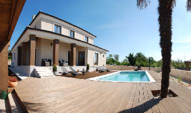 Villa in Svetvinčenat (Istarska) oder Ferienwohnung oder Ferienhaus