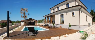 Villa in Svetvinčenat (Istarska) oder Ferienwohnung oder Ferienhaus
