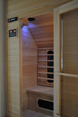 Infrarot- Kabine / Sauna fr 2 Personen (OG)