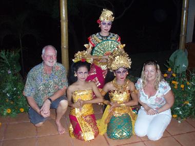Bali- Dancer in Toyabali Restaurant