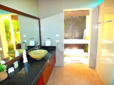 Villa in Phuket (Phuket) oder Ferienwohnung oder Ferienhaus