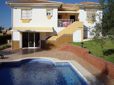 Chalet in Alhaur�n el Grande (M�laga) oder Ferienwohnung oder Ferienhaus