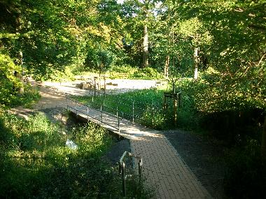 ld zum  Spaziergang ein am Kreidebach