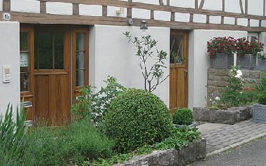 Zu den Ferienwohnungen