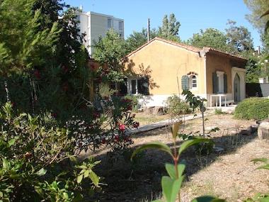 Villa in Aix en Provence (Bouches-du-Rh�ne) oder Ferienwohnung oder Ferienhaus