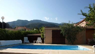 Schwimmbad mit Aussicht Alberes