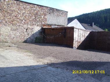 Auf dem Gel�nde befinden sich ausreichende Parkm�glichkeiten.