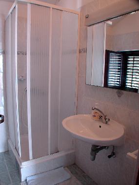 Villa in Petrčane (Zadarska) oder Ferienwohnung oder Ferienhaus