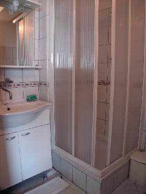 Villa in Petrčane (Zadarska) oder Ferienwohnung oder Ferienhaus