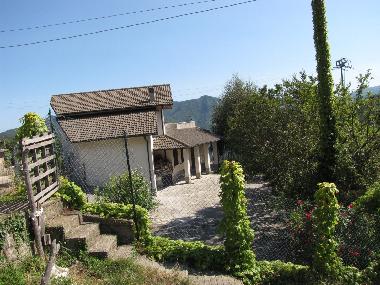 Villa in Gavenola - Borghetto D'arroscia (Imperia) oder Ferienwohnung oder Ferienhaus
