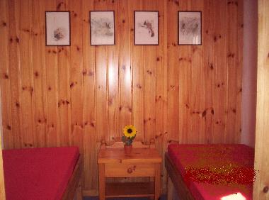 Foto vom Schlafzimmer Nr.1 mit zwei Eizelbetten / Kojen - ( Schlafzimmer Nr.2 mit Doppelbett )