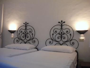 Schlafzimmer mit 2 Einzelbetten