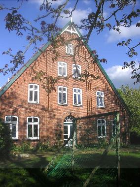 Die kleine Wohnung finden Sie links unten