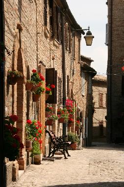 Die hbschen kleinen Straen des Dorfes