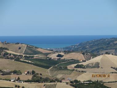 Von Cossignano Blick aufs Meer