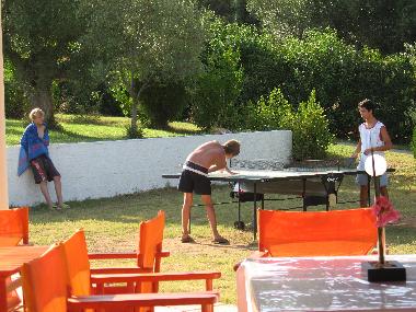 Freizeit-Tischtennisplatte.