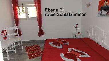 Ebene B, das rote Schlafzimmer