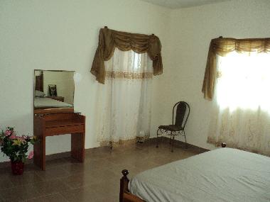 Ferienhaus in Brusubi (Western) oder Ferienwohnung oder Ferienhaus