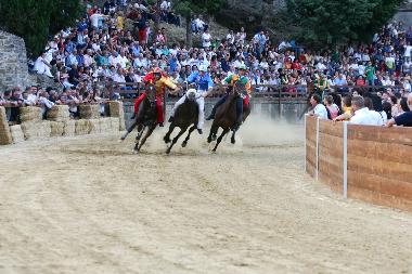 Palio - Pferderennen in Castiglion Fiorentino