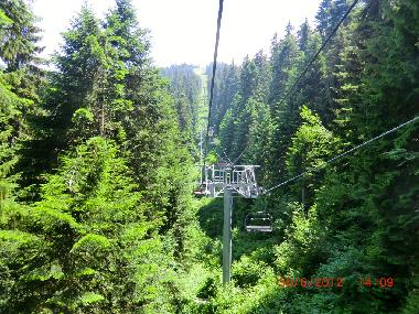 Blick von offener Gondel in Borovets