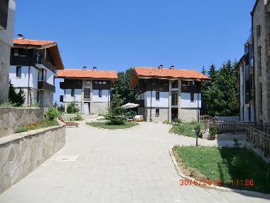 Sommer 2012 Eingang zu Chamkoria Chalets